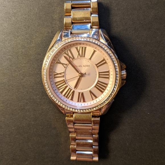 Michael Kors Watch & Bracelet Set - Picture 1 of 16